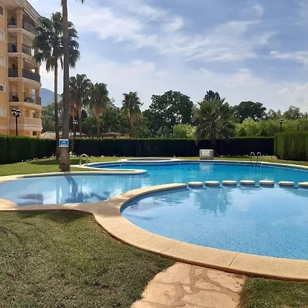 Con Piscina Y Vistas A La Montana *