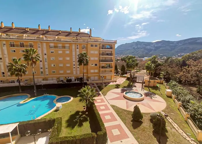 Con Piscina Y Vistas A La Montana Apartment Denia