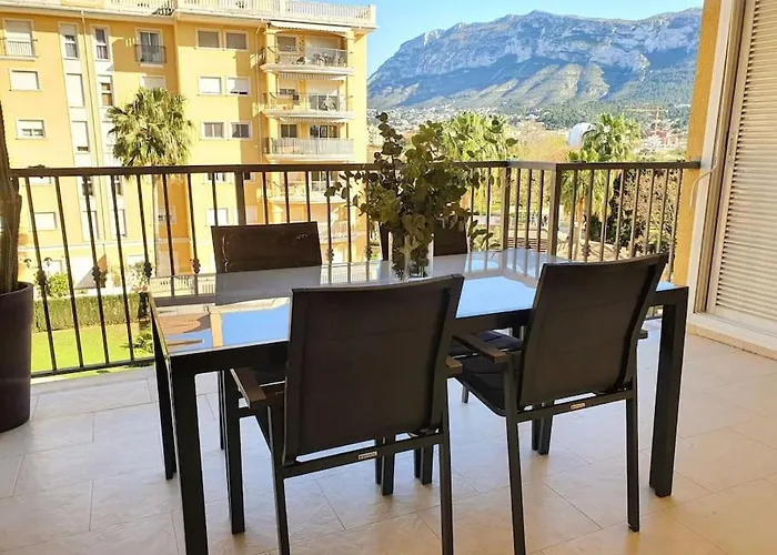 Апартаменти Con Piscina Y Vistas A La Montana Денія