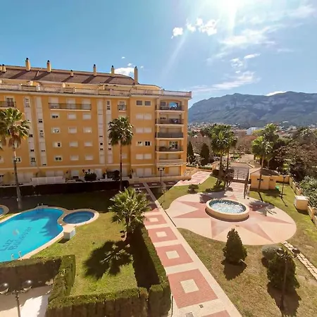 Con Piscina Y Vistas A La Montana 아파트 데니아