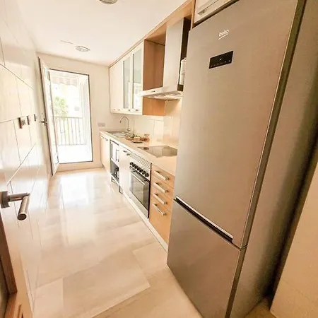 Con Piscina Y Vistas A La Montana 아파트 데니아